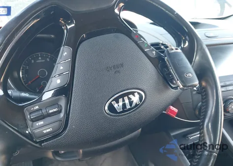 2017 Kia Forte S z USA, uszkodzony, nr VIN 3KPFL4A79HE028466